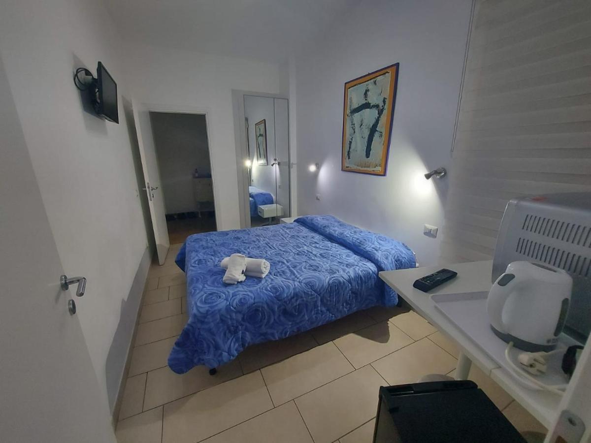 Guest House San Pietro โรม ภายนอก รูปภาพ