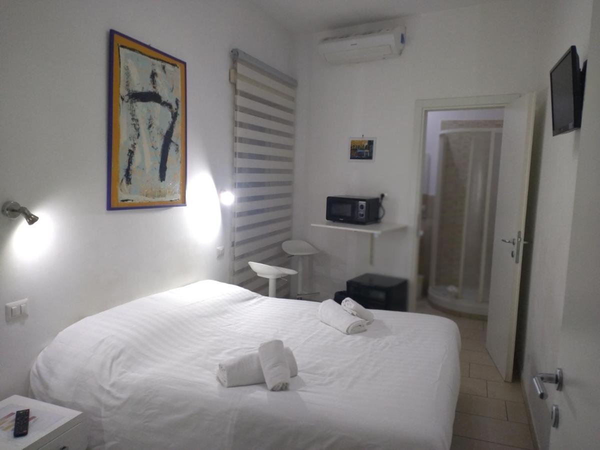 Guest House San Pietro โรม ภายนอก รูปภาพ