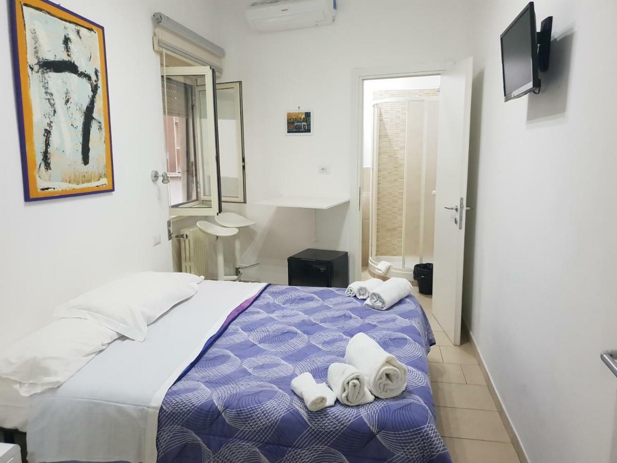 Guest House San Pietro โรม ภายนอก รูปภาพ